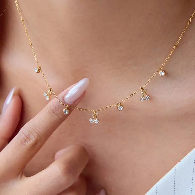 Delicate star charm necklace HonHo Jewelry